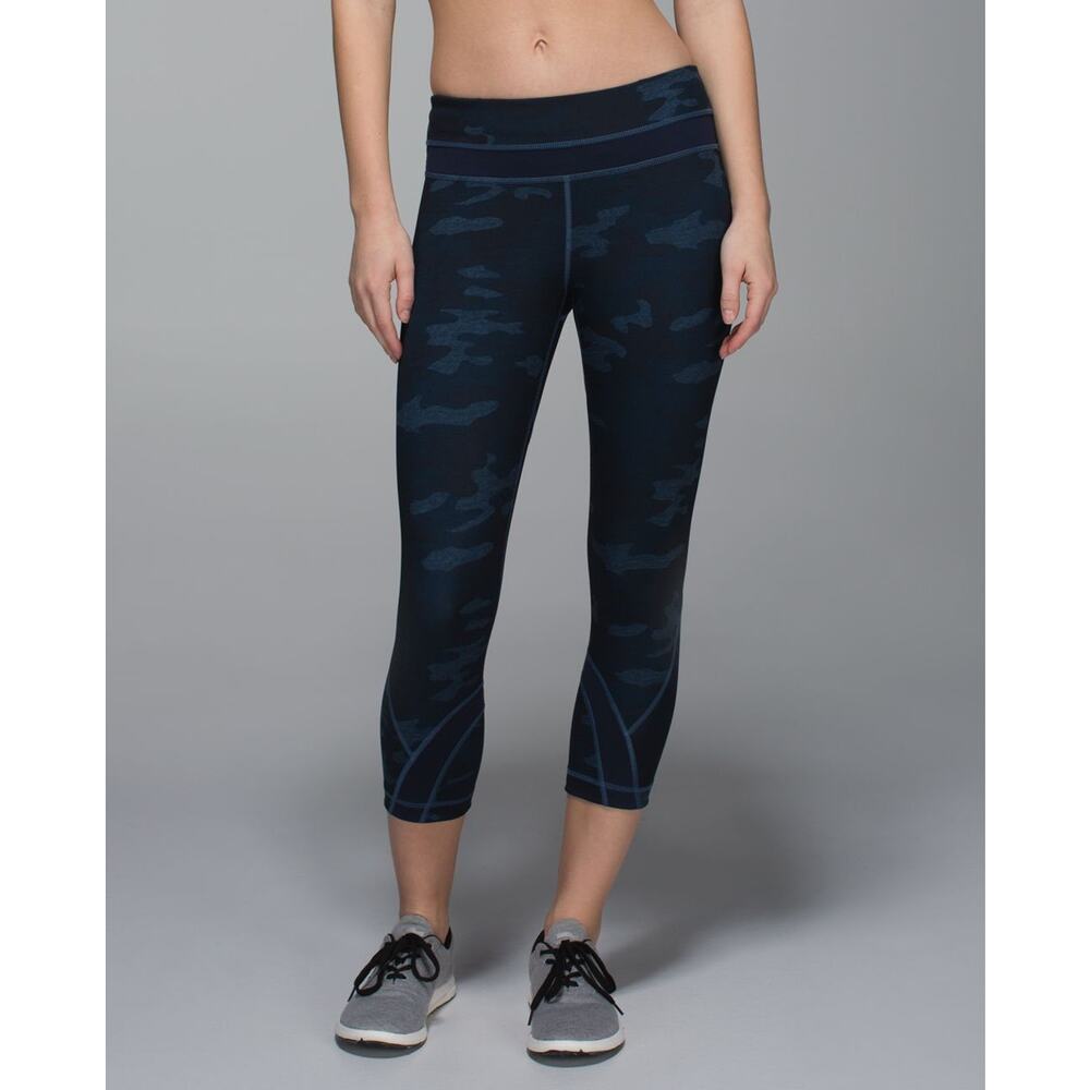 Lululemon Run Inspire Crop II Leggings Heathered Texture Lotus Camo Blue sz 4